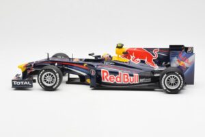 Red Bull RB6 #7 M. Webber Red Bull Racing Showcar 2010 Minichamps 1:18 150100076-R1 Pressofusione — immagine 3 di 6