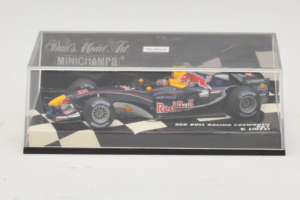Red Bull Racing RB1 V. Liuzzi Test Driver F1 2005 Minichamps 1:43 400050115 Pressofusione — immagine 5 di 5