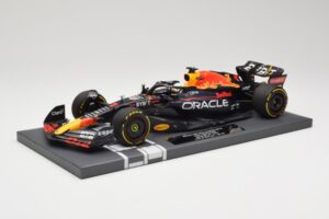 Oracle Red Bull Racing RB18 #33 M. Verstappen Belgian GP 2022 Minichamps 1:18 113221401 Resina — immagine 2 di 7