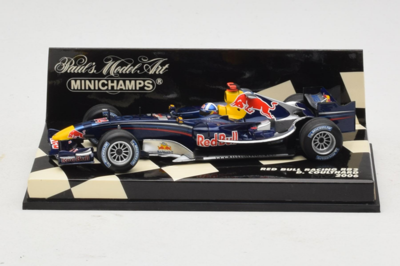 Red Bull Racing RB2 #14 D. Coulthard F1 2006 Minichamps 1:43 400060014 Pressofusione