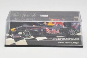 Red Bull Racing Renault RB5 #14 M. Webber Race Car 2009 Minichamps 1:43 400090114 Pressofusione — immagine 5 di 5