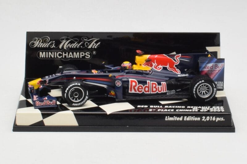 Red Bull Racing Renault RB5 #14 M. Webber Race Car 2009 Minichamps 1:43 400090114 Pressofusione