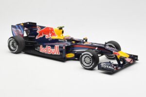 Red Bull Racing Renault RB6 #6 M. Webber F1 2010 Minichamps 1:18 110100006 Pressofusione — immagine 4 di 6