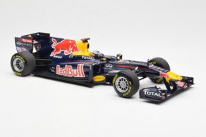Red Bull Racing Renault RB6 #5 S. Vettel F1 World Champion Showcar 2010 Minichamps 1:18 150100075 Pressofusione — immagine 4 di 6