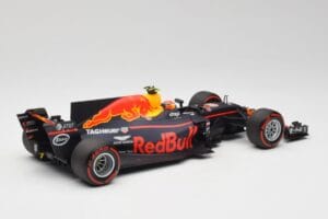 Red Bull Racing RB13 Tag Heuer #33 M. Verstappen Australian GP 2017 Minichamps 1:18 110170033 Resina — immagine 2 di 7