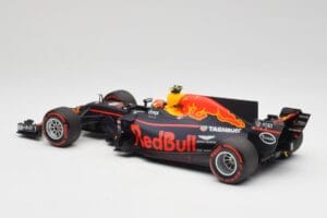 Red Bull Racing RB13 Tag Heuer #33 M. Verstappen Australian GP 2017 Minichamps 1:18 110170033 Resina — immagine 5 di 7