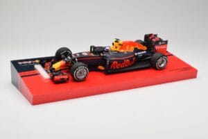 Red Bull RB12 #33 M. Verstappen Spain GP Winner 2016 Minichamps 1:18 147160533 Pressofusione — immagine 2 di 6