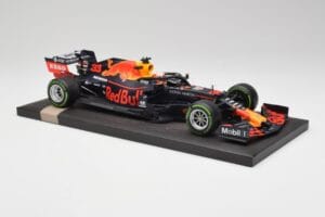 Red Bull RB15 #33 M. Verstappen German GP Winner Wet 2019 Minichamps 1:18 113191133 Pressofusione — immagine 4 di 7