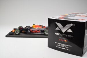 Red Bull RB15 #33 M. Verstappen German GP Winner Wet 2019 Minichamps 1:18 113191133 Pressofusione — immagine 7 di 7