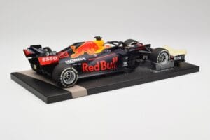 Red Bull RB16 #33 M. Verstappen Abu Dhabi GP Winner 2020 Minichamps 1:18 113201733 Pressofusione — immagine 3 di 6