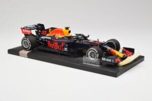 Red Bull RB16 #33 M. Verstappen Abu Dhabi GP Winner 2020 Minichamps 1:18 113201733 Pressofusione — immagine 4 di 6