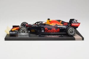 Red Bull RB16 #33 M. Verstappen Abu Dhabi GP Winner 2020 Minichamps 1:18 113201733 Pressofusione