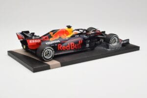 Red Bull RB16 #33 M. Verstappen Red Bull Racing 70th Anniversary GP Winner 2020 Minichamps 1:18 113200533-M1 Resina — immagine 3 di 7