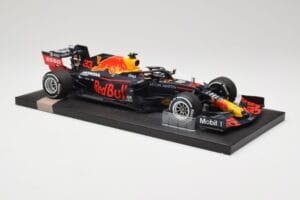 Red Bull RB16 #33 M. Verstappen Red Bull Racing 70th Anniversary GP Winner 2020 Minichamps 1:18 113200533-M1 Resina — immagine 4 di 7