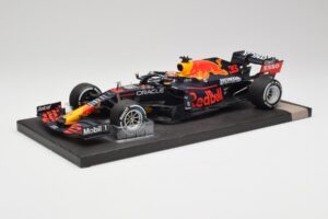 Red Bull RB16B #33 M. Verstappen Dutch GP Winner 2021 Minichamps 1:18 113212533 Pressofusione — immagine 2 di 7
