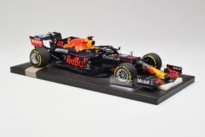 Red Bull RB16B #33 M. Verstappen France GP Winner 2021 Minichamps 1:18 113210833 Pressofusione — immagine 4 di 7