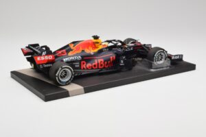 Red Bull RB16B #33 M. Verstappen Styrian & Austrian GP Winner 2021 Minichamps 1:18 113210933 Pressofusione — immagine 3 di 6