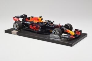 Red Bull RB16B #33 M. Verstappen Styrian & Austrian GP Winner 2021 Minichamps 1:18 113210933 Pressofusione — immagine 4 di 6