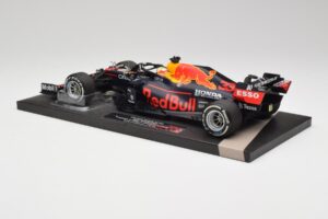 Red Bull RB16B #33 M. Verstappen Styrian & Austrian GP Winner 2021 Minichamps 1:18 113210933 Pressofusione — immagine 5 di 6