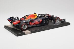 Red Bull RB16B #33 M. Verstappen Abu Dhabi GP 2021 Winner Missing Figurine & Pitboard Minichamps 1:18 113212333 Resina — immagine 3 di 7