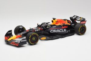 Red Bull RB18 #1 M. Verstappen France GP Winner 2022 Minichamps 1:18 110221201 Pressofusione
