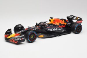 Red Bull RB18 #1 M. Verstappen Monaco GP 3rd Wet 2022 Minichamps 1:18 110220701 Pressofusione