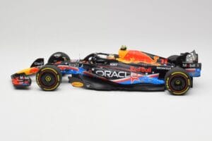Red Bull RB19 #1 M. Verstappen Austin GP Winner 2023 Minichamps 1:18 110231901 Pressofusione — immagine 3 di 6