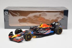 Red Bull RB19 #1 M. Verstappen Austin GP Winner 2023 Minichamps 1:18 110231901 Pressofusione — immagine 6 di 6