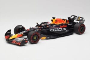 Red Bull RB19 #1 M. Verstappen Qatar Sprint Race 2nd WC 2023 Minichamps 1:18 110231801 Pressofusione