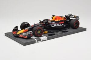 Red Bull RB19 Oracle #1 M. Verstappen Australian GP 2023 Winner Minichamps 1:18 113230301 Resina — immagine 2 di 7