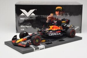 Red Bull RB19 Oracle #1 M. Verstappen Australian GP 2023 Winner Minichamps 1:18 113230301 Resina — immagine 7 di 7