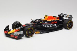 Red Bull RB19 #11 S. Perez Italian GP 2nd 2023 Minichamps 1:18 110231511 Pressofusione