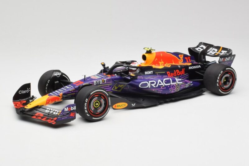 Red Bull RB19 #11 S. Perez Las Vegas GP 3rd 2023 Minichamps 1:18 110232211 Pressofusione
