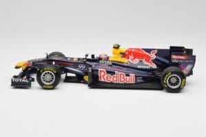 Red Bull RB5 #14 M. Webber Chinese GP 2nd 2009 Minichamps 1:18 150090114 Pressofusione — immagine 3 di 6