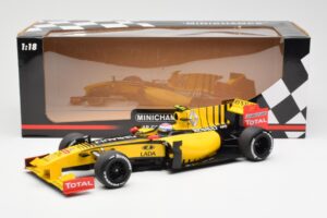 Renault F1 Team R30 #11 V. Petrov Showcar F1 2010 Minichamps 1:18 150100082 Pressofusione — immagine 6 di 6