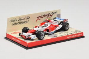 Toyota TF107 #12 J. Trulli Showcar 2007 Minichamps 1:43 403070082 Pressofusione — immagine 2 di 5