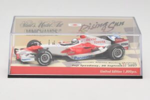 Toyota TF107 #12 J. Trulli Showcar 2007 Minichamps 1:43 403070082 Pressofusione — immagine 5 di 5