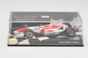 Toyota TF104 Panasonic Racing #0 R. Zonta 3rd Driver 2004 Minichamps 1:43 400040038 Pressofusione — immagine 5 di 5
