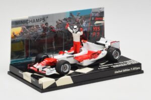 Toyota TF105 #16 J. Trulli Malaysia GP Podium 2005 Minichamps 1:43 400050116 Pressofusione — immagine 2 di 4