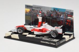 Toyota TF105 #16 J. Trulli Malaysia GP Podium 2005 Minichamps 1:43 400050116 Pressofusione — immagine 3 di 4