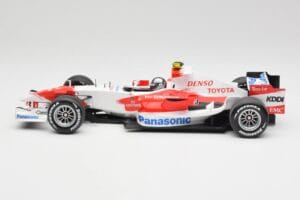 Toyota TF107 #12 J. Trulli F1 Launch Livery 2007 Minichamps 1:18 AM601321 Pressofusione — immagine 3 di 6
