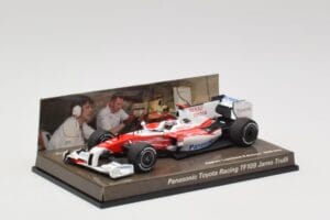 Toyota TF109 Panasonic Toyota Racing #9 J. Trulli F1 2009 Minichamps 1:43 AM62130 Pressofusione — immagine 2 di 5