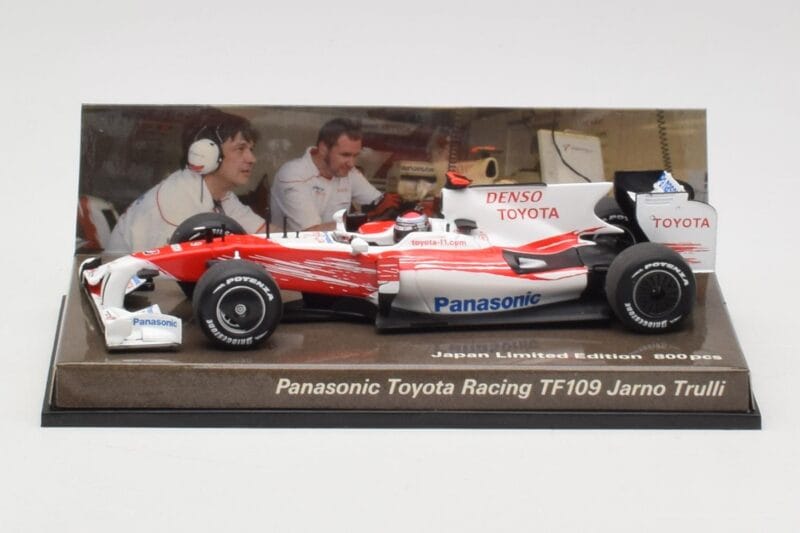 Toyota TF109 Panasonic Toyota Racing #9 J. Trulli F1 2009 Minichamps 1:43 AM62130 Pressofusione