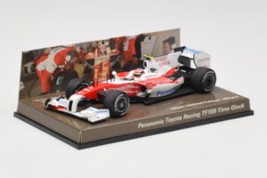 Toyota TF109 Panasonic Toyota Racing #10 T. Glock F1 2009 Minichamps 1:43 AM62131 Pressofusione — immagine 2 di 5