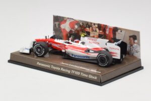 Toyota TF109 Panasonic Toyota Racing #10 T. Glock F1 2009 Minichamps 1:43 AM62131 Pressofusione — immagine 3 di 5