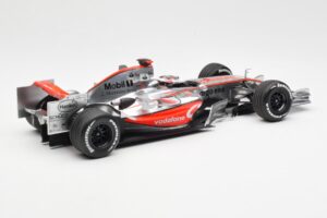McLaren MP4-22 Mercedes #1 F. Alonso Showcar 2007 Minichamps 1:18 533071871 Pressofusione — immagine 2 di 6