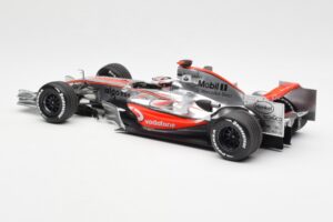 McLaren MP4-22 Mercedes #1 F. Alonso Showcar 2007 Minichamps 1:18 533071871 Pressofusione — immagine 5 di 6