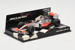 McLaren MP4-24 Mercedes #2 H. Kovalainen Vodafone McLaren Showcar F1 2009 Minichamps 1:43 530094372 Pressofusione — immagine 2 di 5