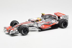McLaren MP4-22 Mercedes #2 L. Hamilton 2007 Dealer Edition Minichamps 1:18 530071802 Pressofusione