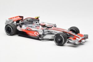 McLaren MP4-23 Mercedes #23 H. Kovalainen 2008 Minichamps 1:18 530081823 Pressofusione — immagine 4 di 6